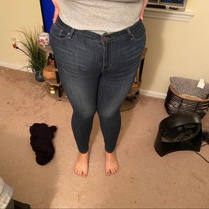 Dark-Wash Skinny Jean